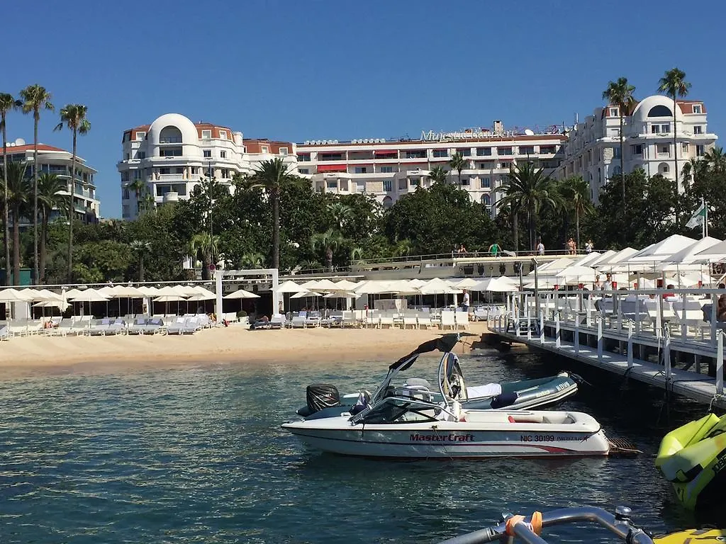 C027-Spacieux & Lumineux Appartement - Centre De Cannes