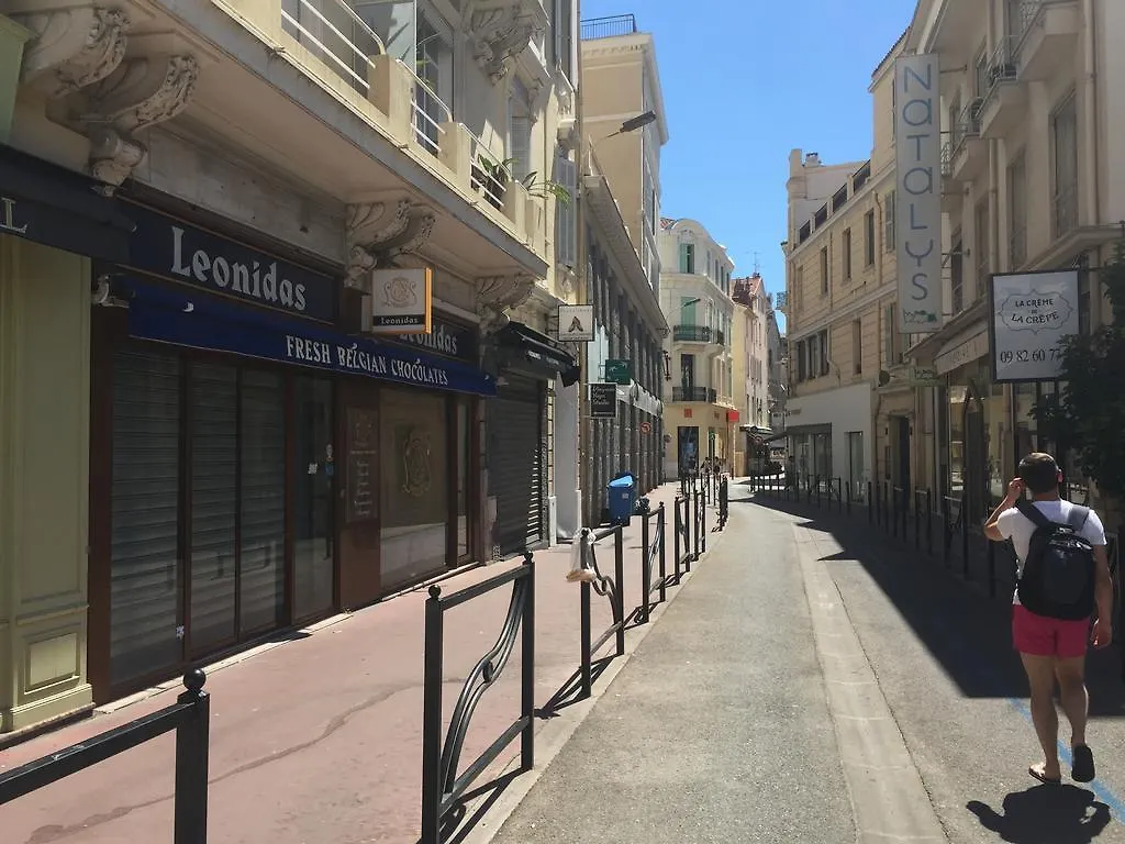 C027-Spacieux & Lumineux Appartement - Centre De Cannes 0*,  France